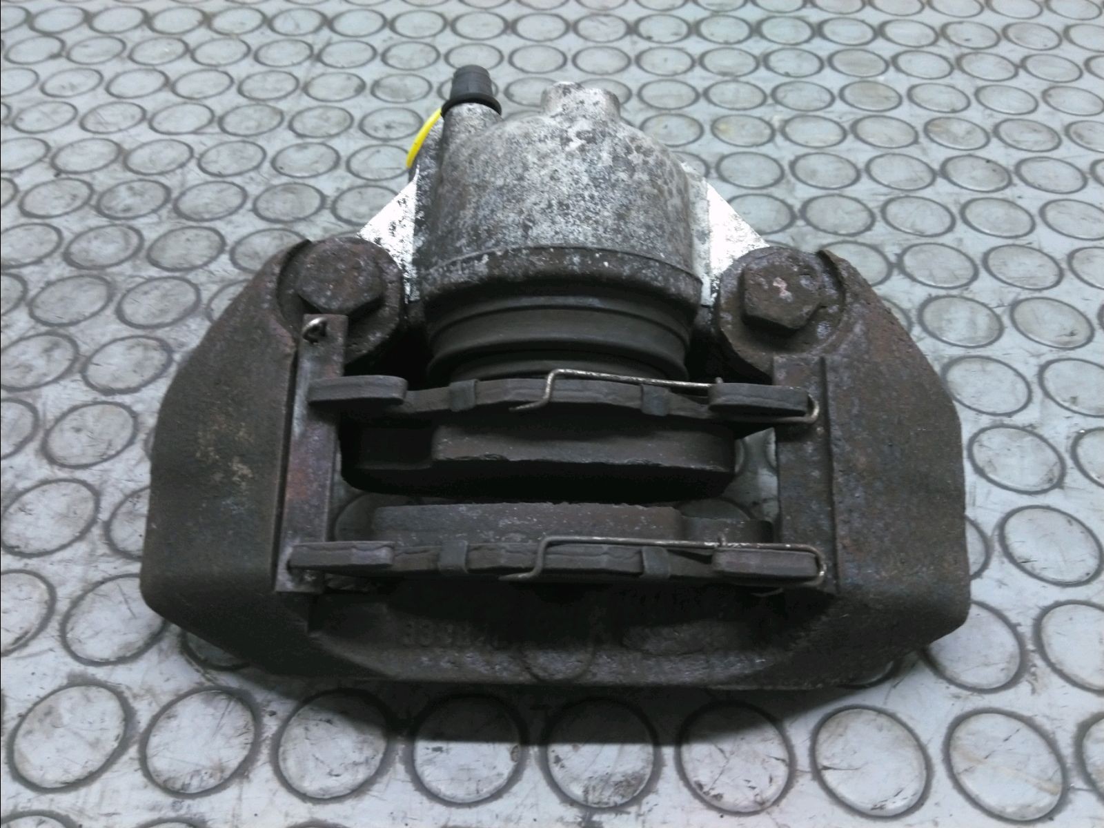 ETRIER DE FREIN AVD