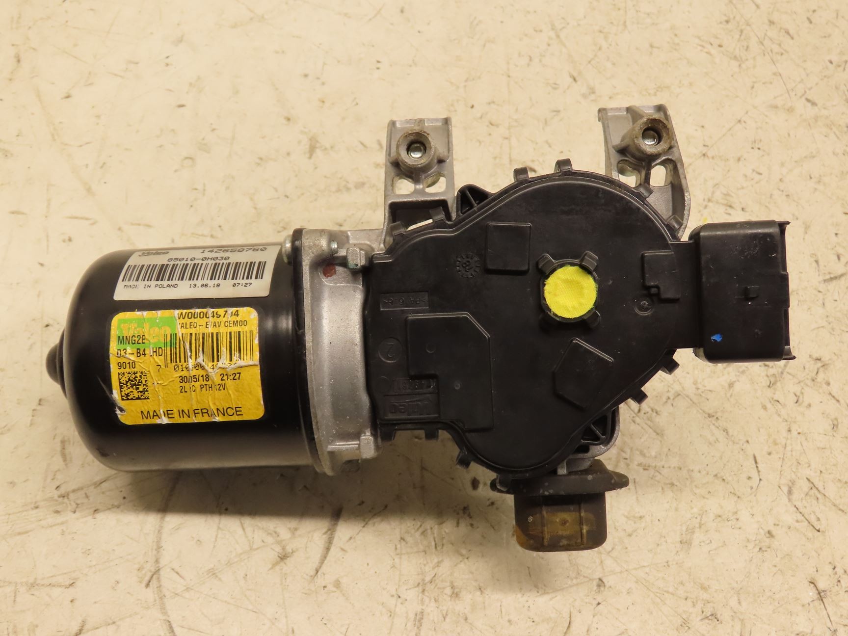 MOTEUR ESSUIE-GLACE AV