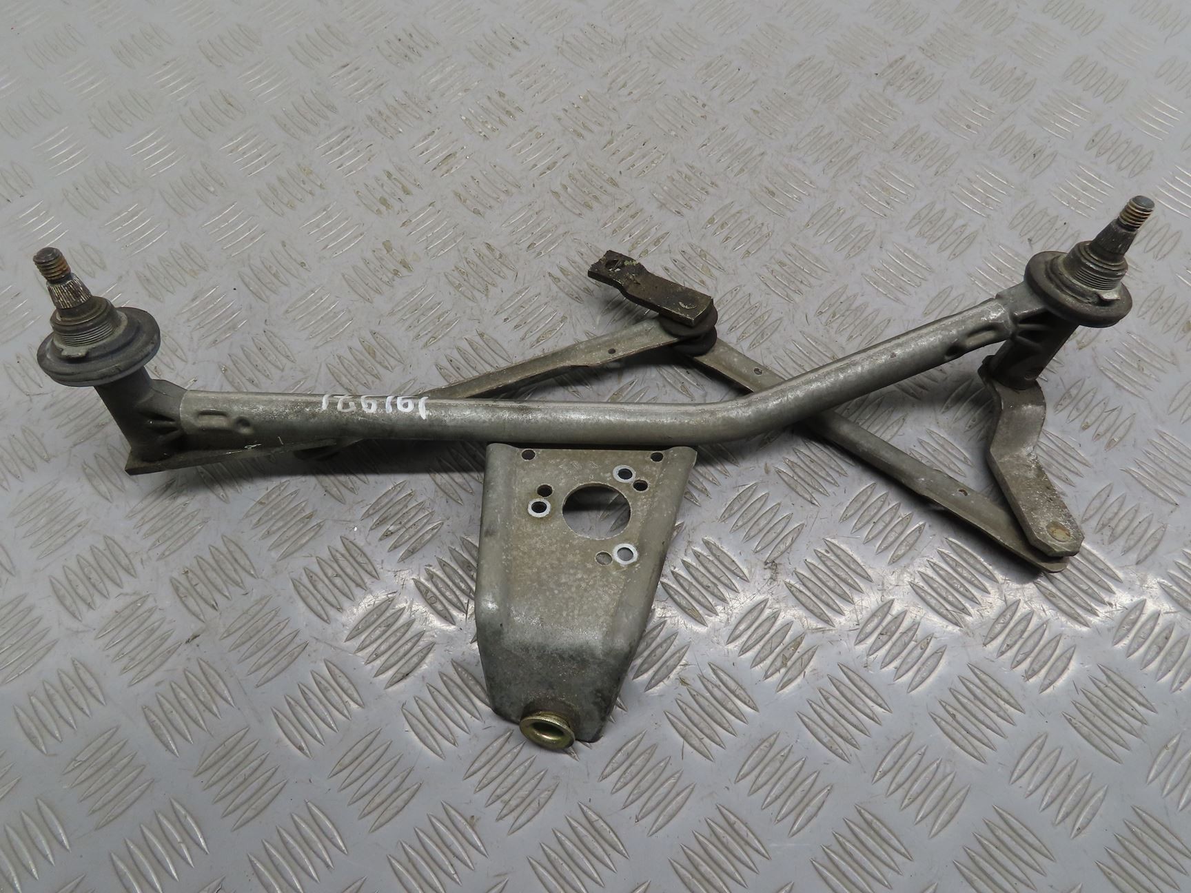 MECANISME ESSUIE-GLACE AV