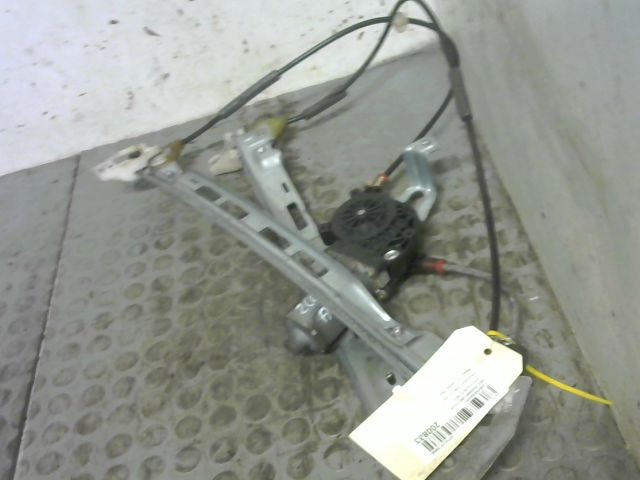 MECANISME+MOTEUR LEVE-GLACE AVD