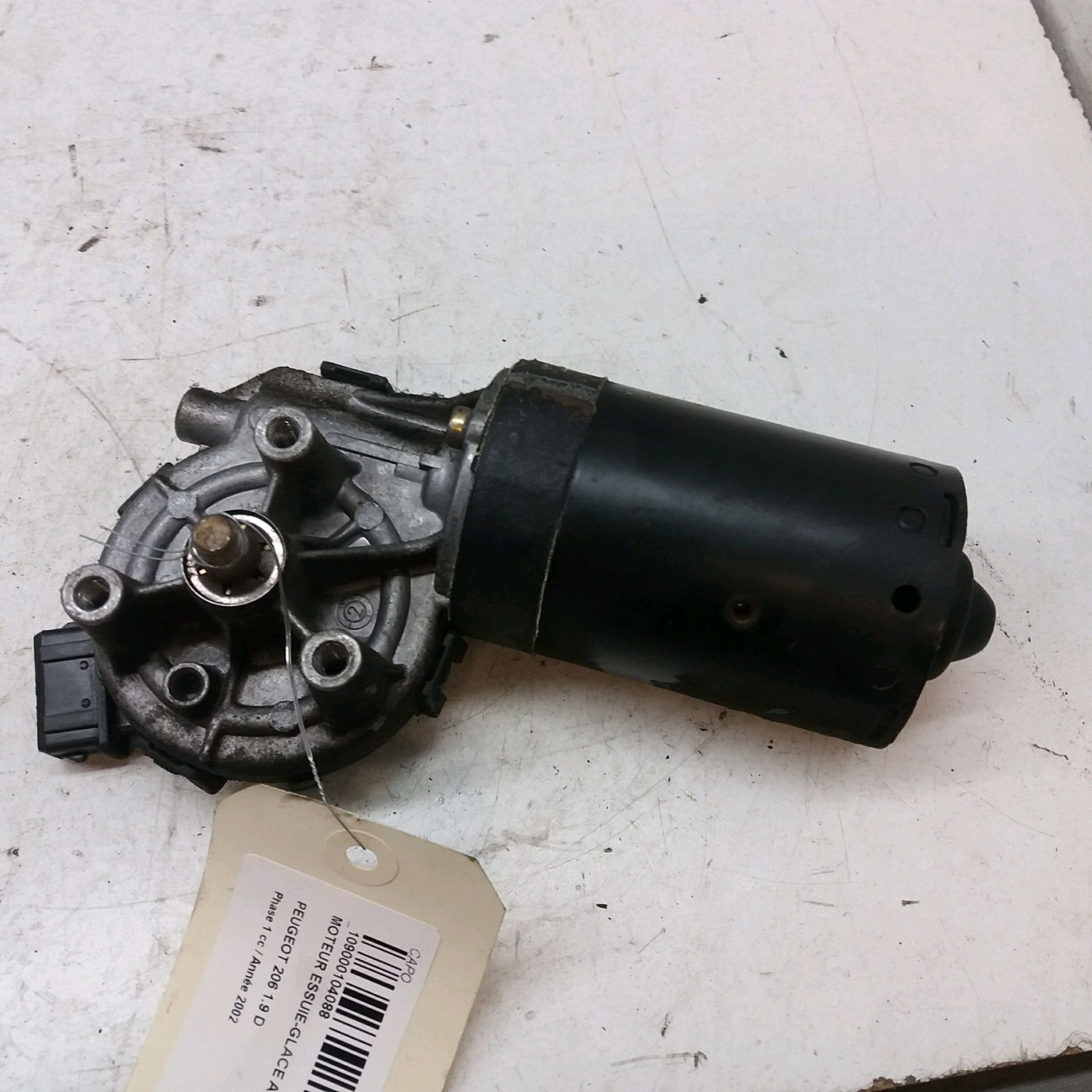 MOTEUR ESSUIE-GLACE AV