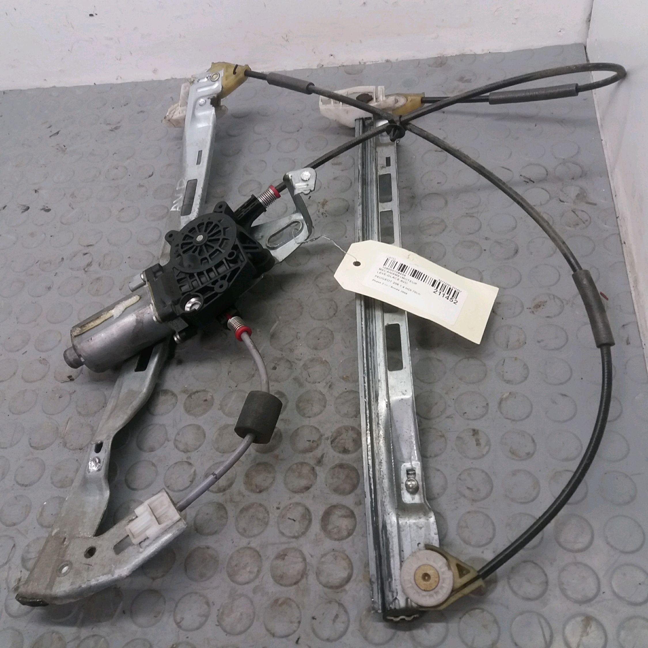 MECANISME+MOTEUR LEVE-GLACE AVD