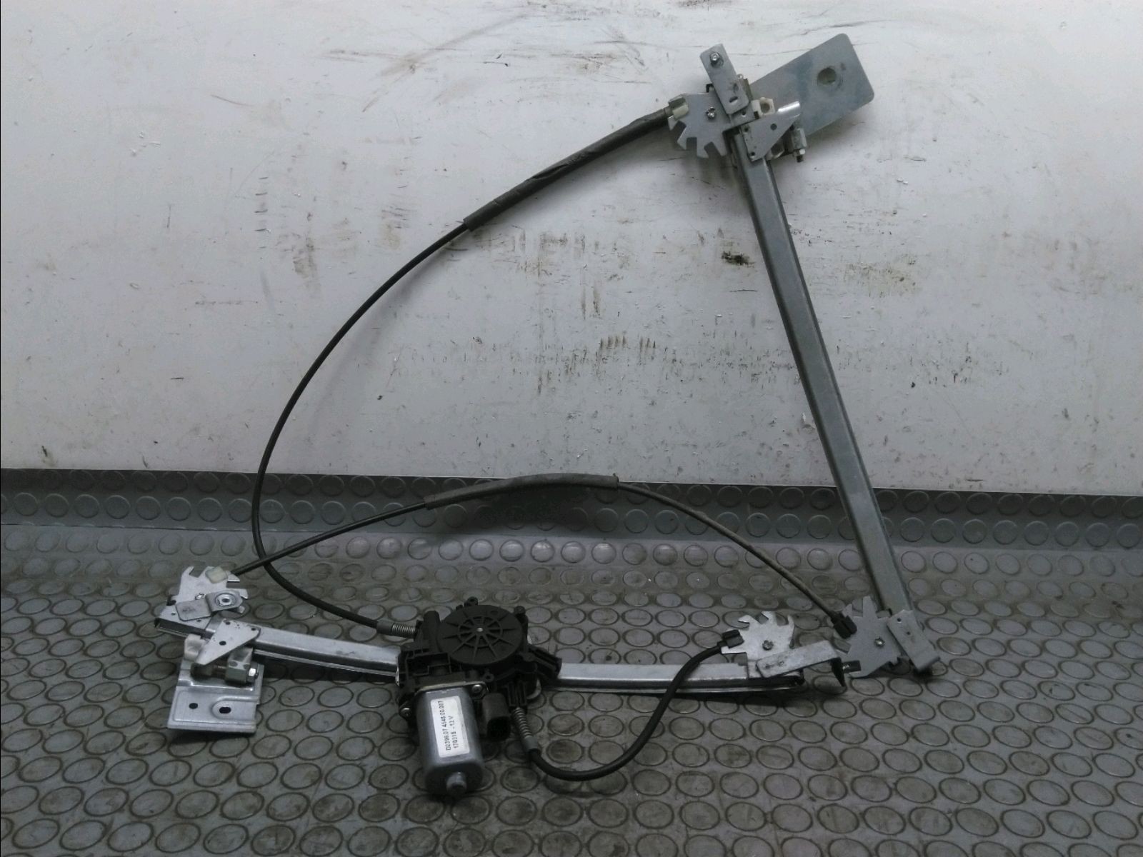 MECANISME+MOTEUR LEVE-GLACE AVD