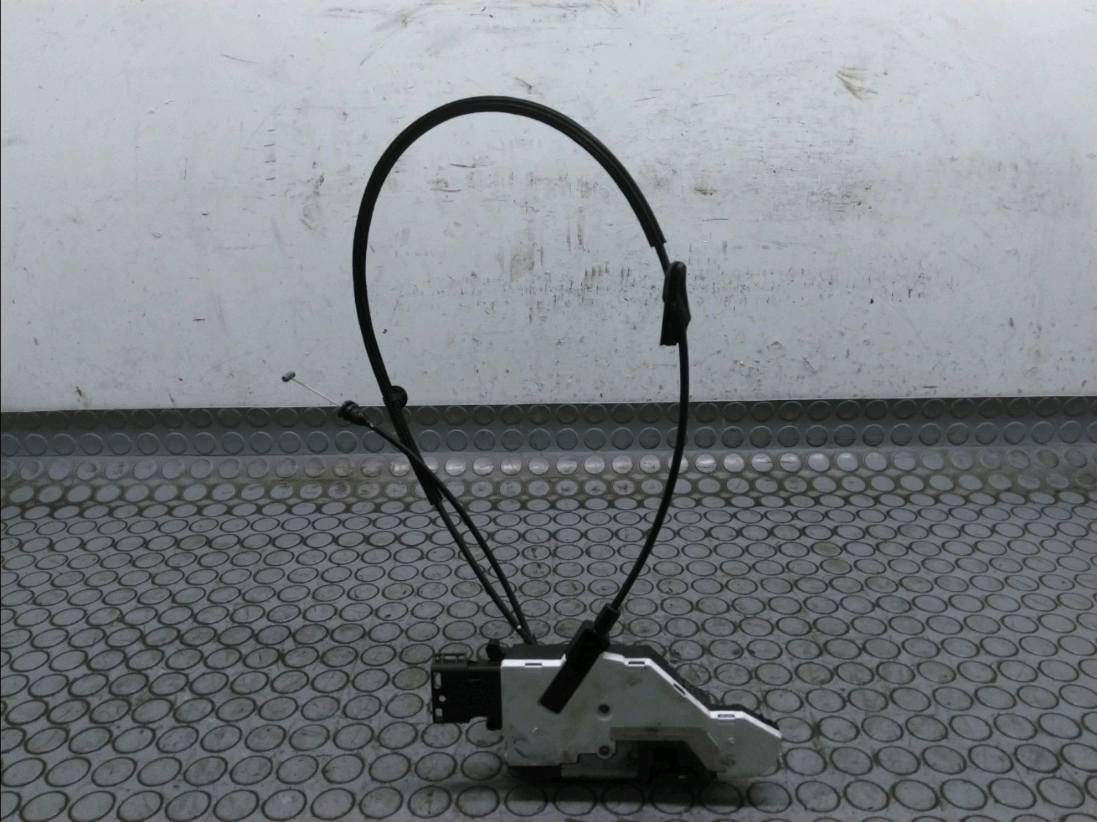SERRURE PORTE AVD