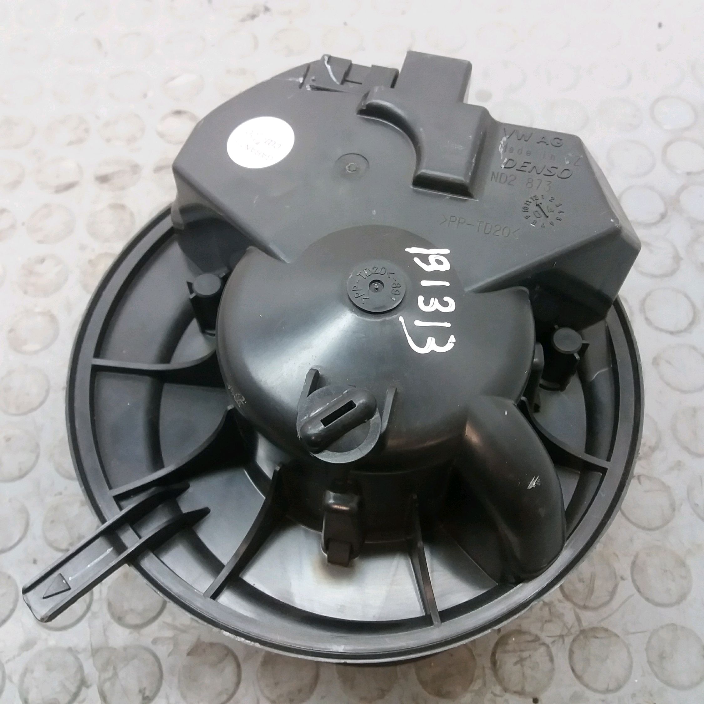 VENTILATEUR DE CHAUFFAGE