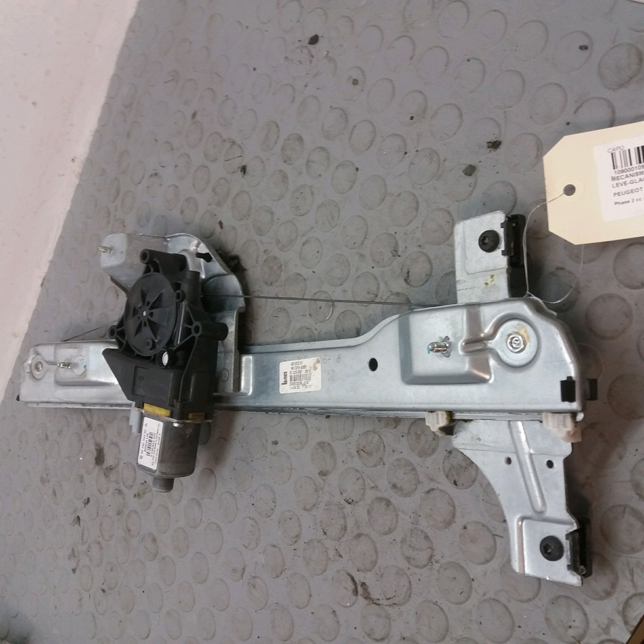 MECANISME+MOTEUR LEVE-GLACE AVD