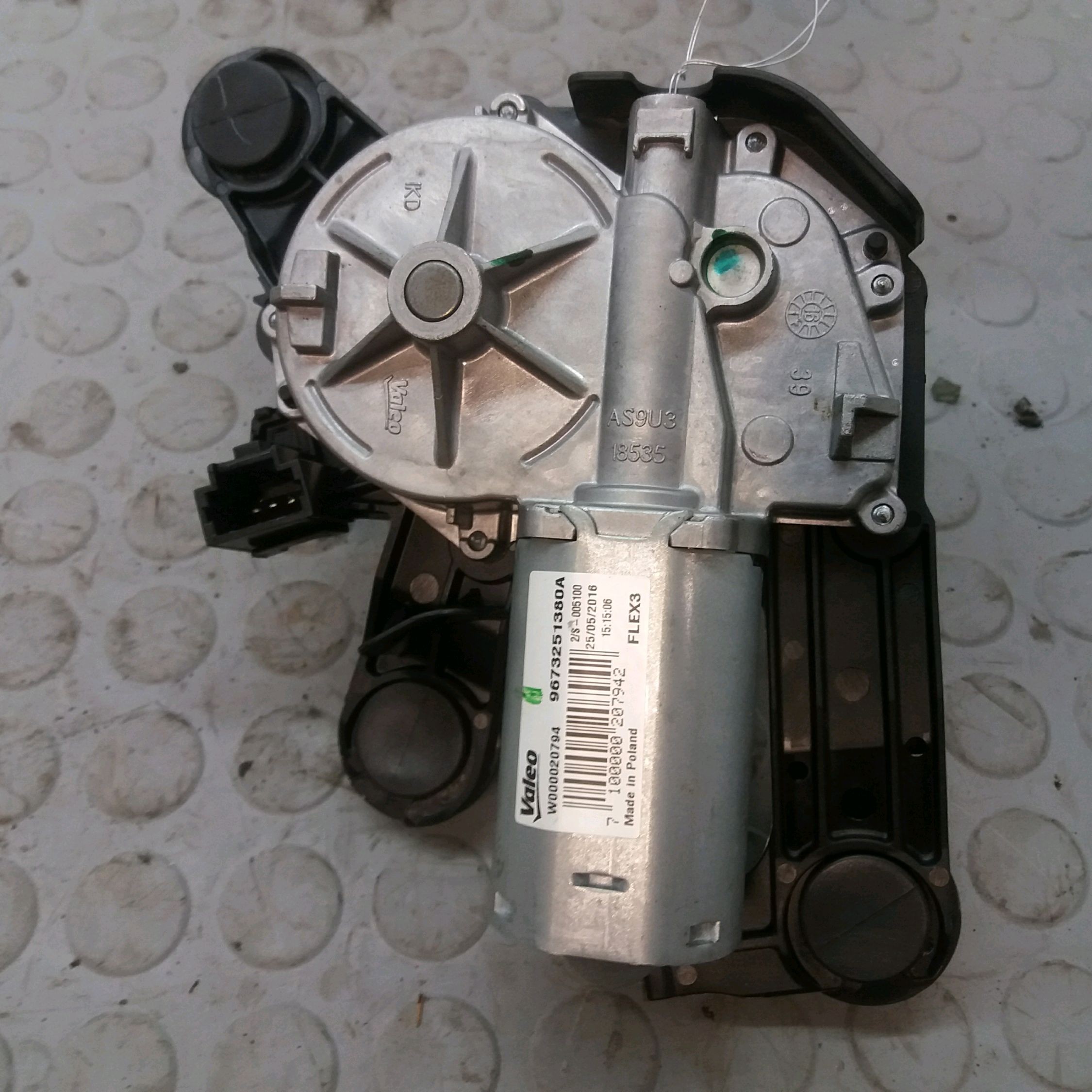 MOTEUR ESSUIE-GLACE AR