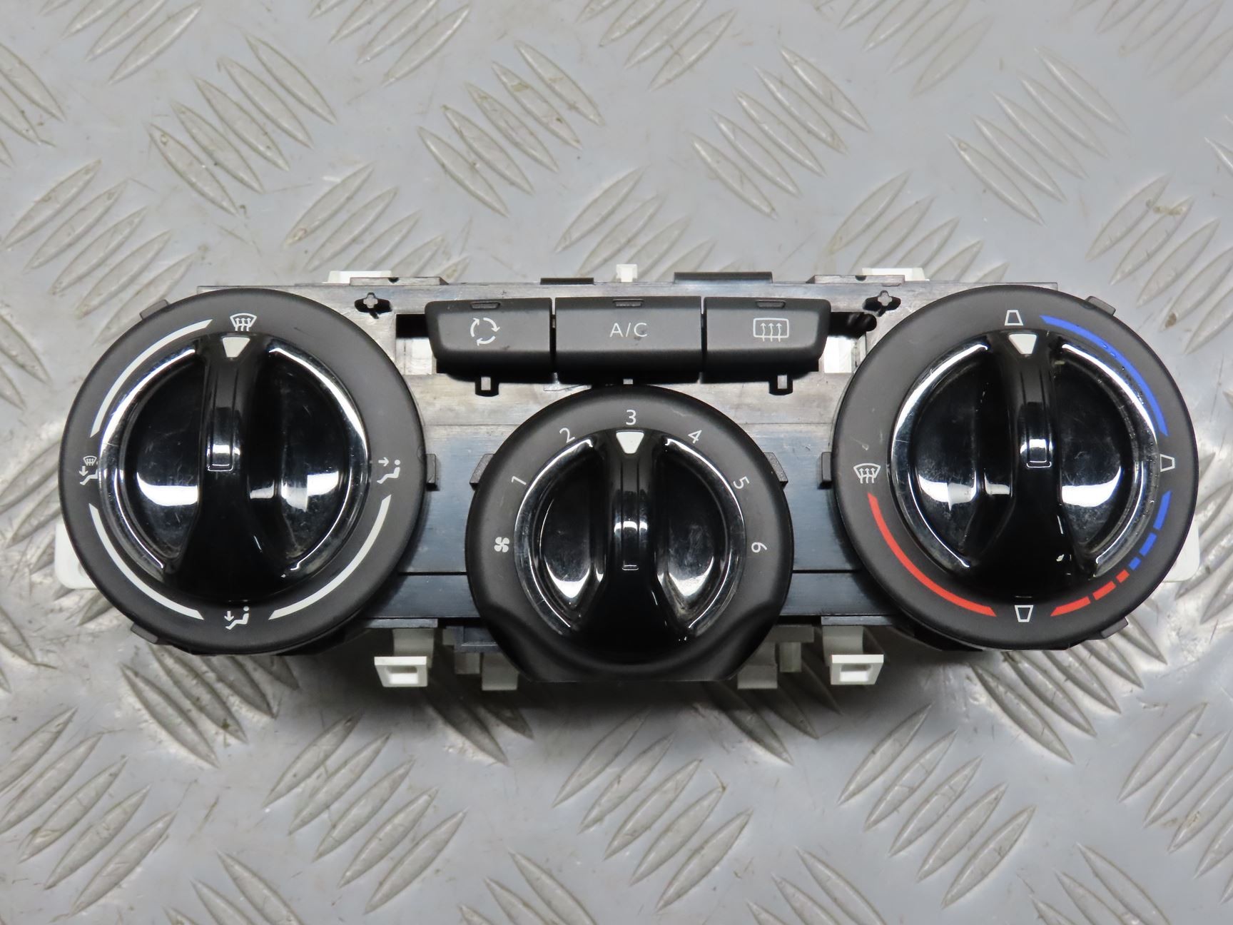 COMMANDE DE CHAUFFAGE