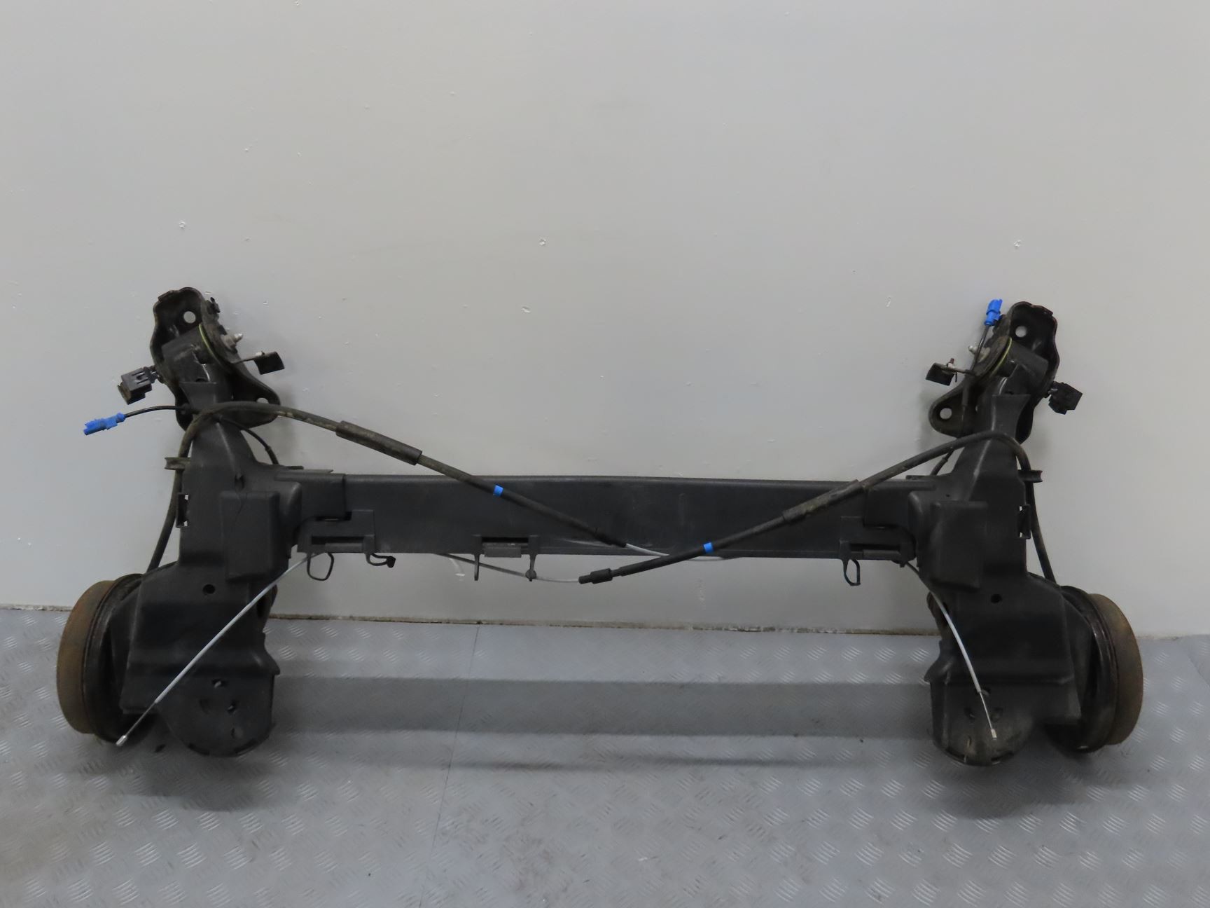 TRAIN AR