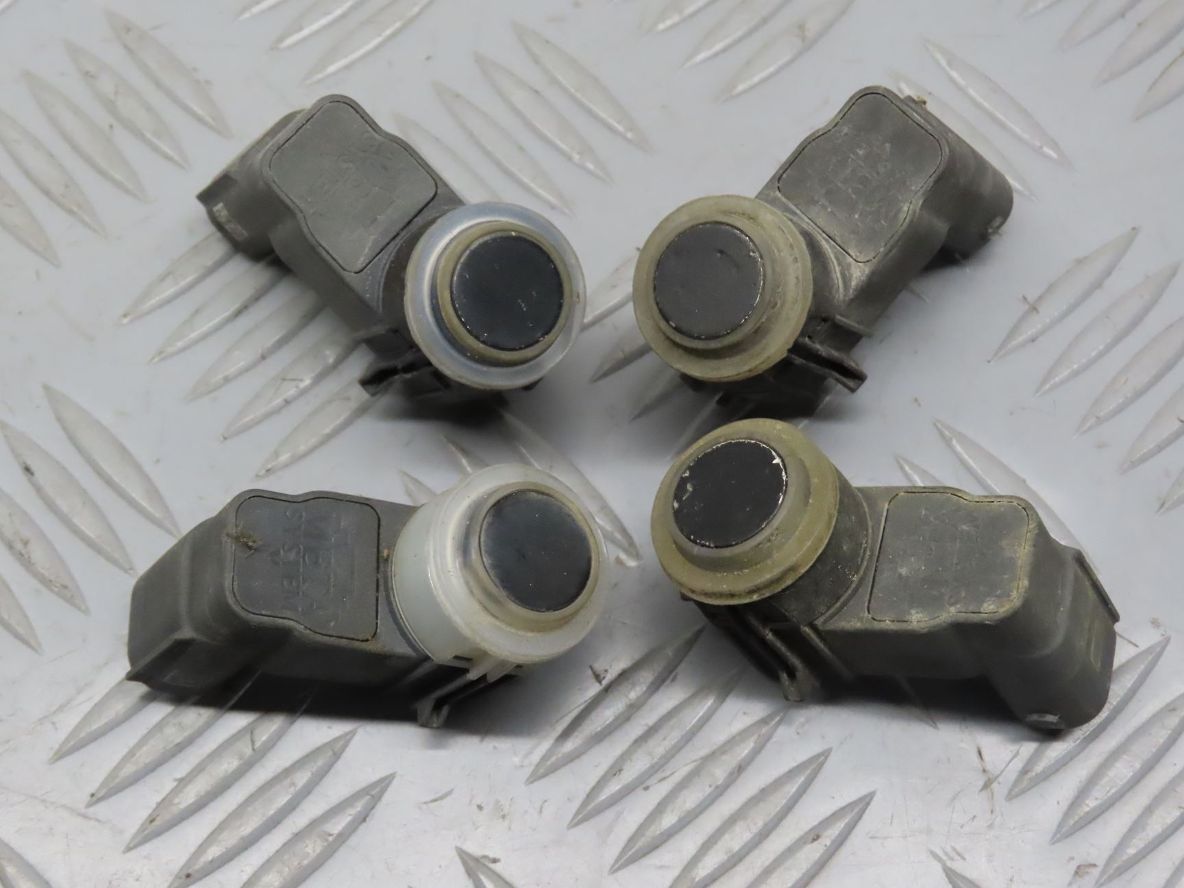 CAPTEUR AIDE STATIONNEMENT AV