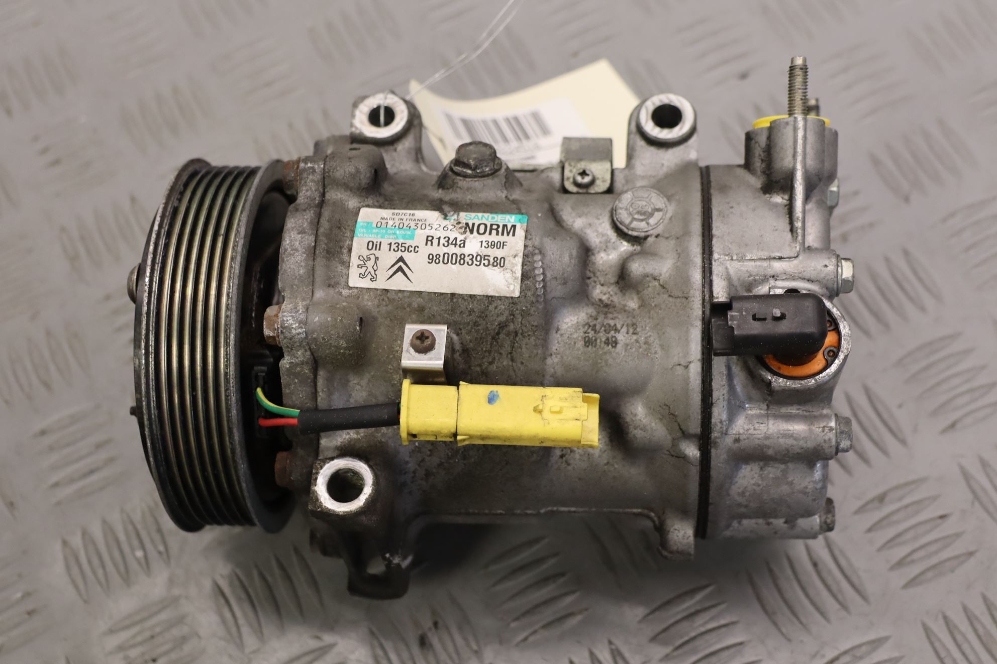 COMPRESSEUR AIR CONDITIONNE