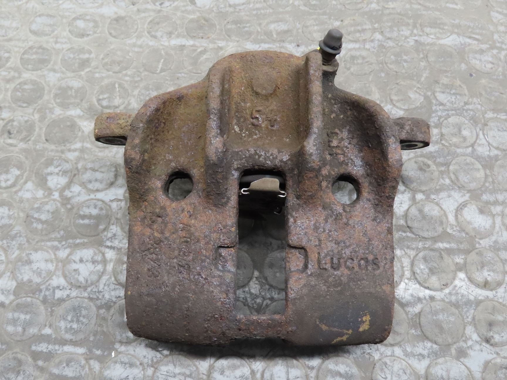 ETRIER DE FREIN AVG