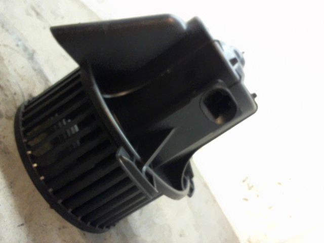 VENTILATEUR DE CHAUFFAGE