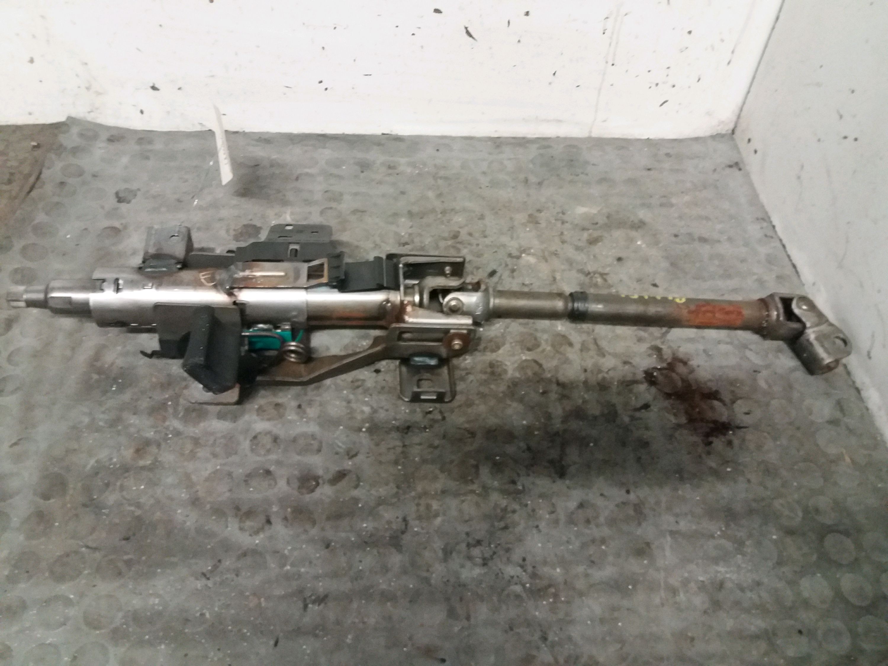 COLONNE DE DIRECTION ASSISTEE