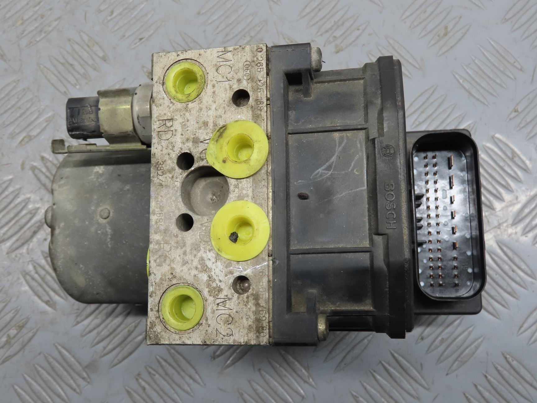 UNITE HYDRAULIQUE ABS