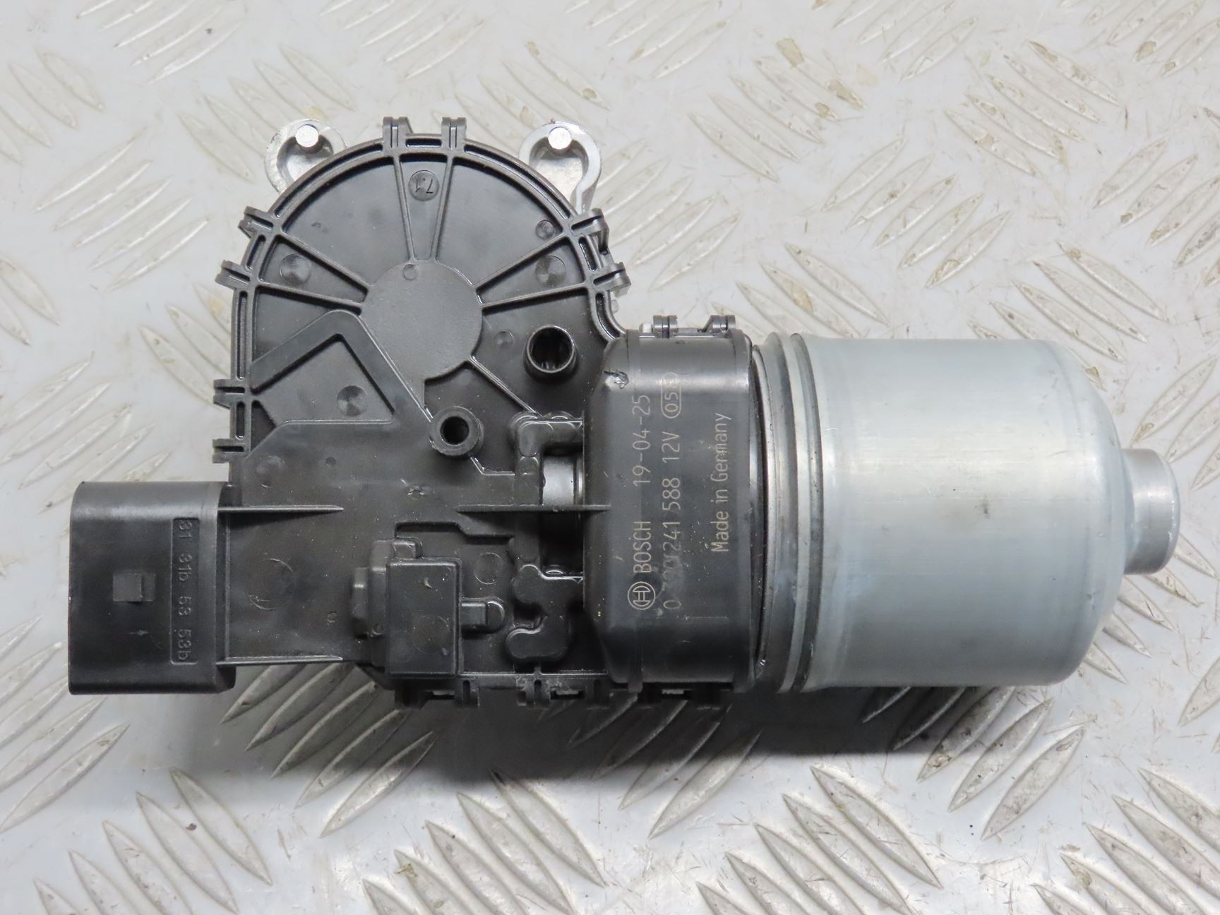 MOTEUR ESSUIE-GLACE AV