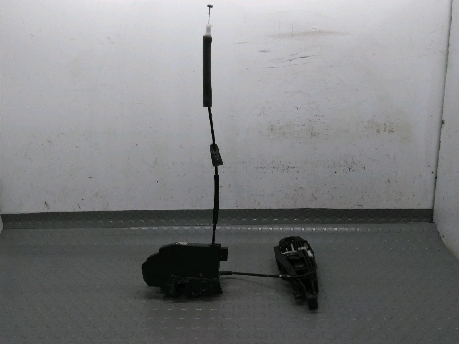 SERRURE PORTE AVG