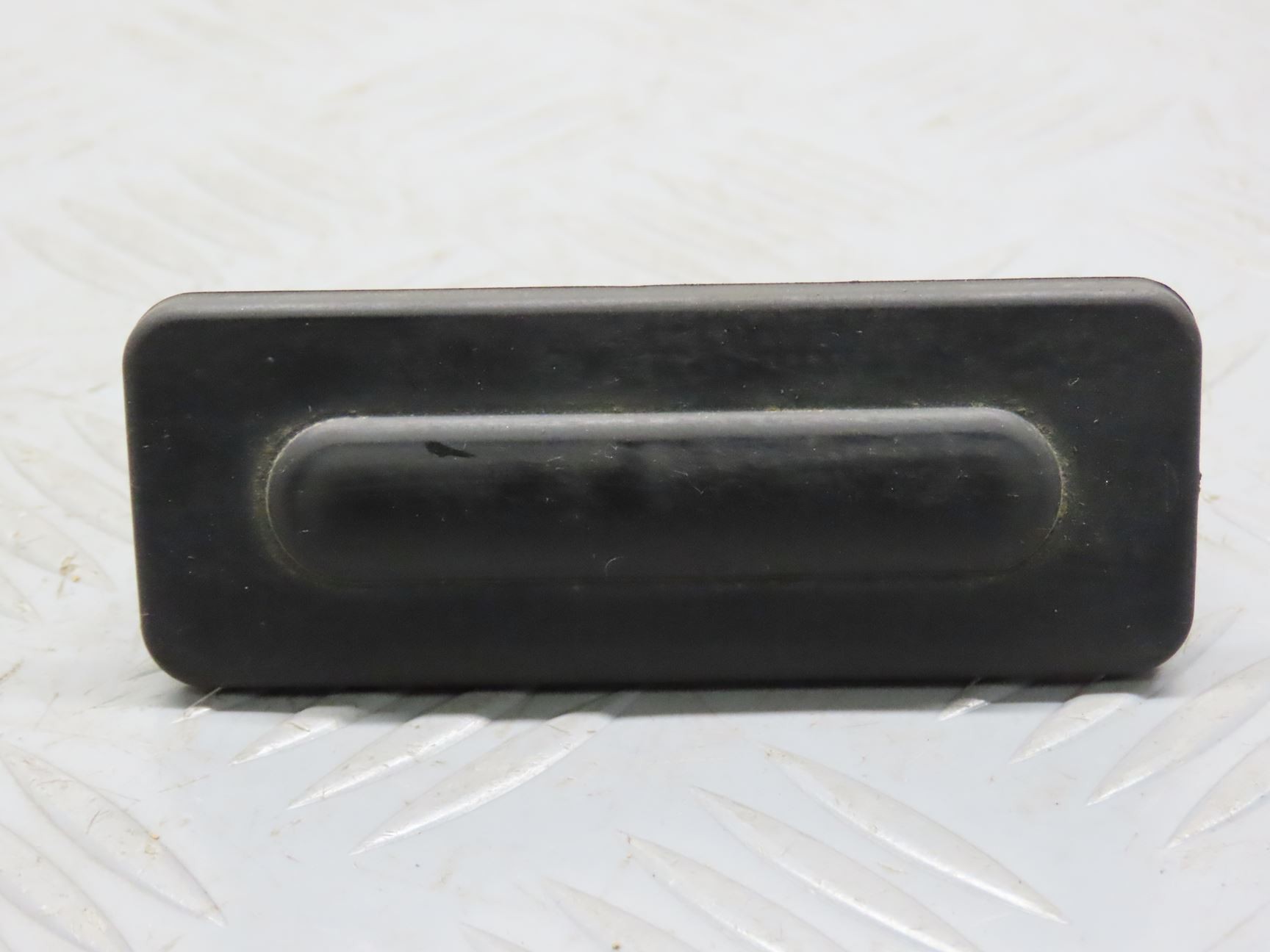 ACTIONNEUR SERRURE HAYON 