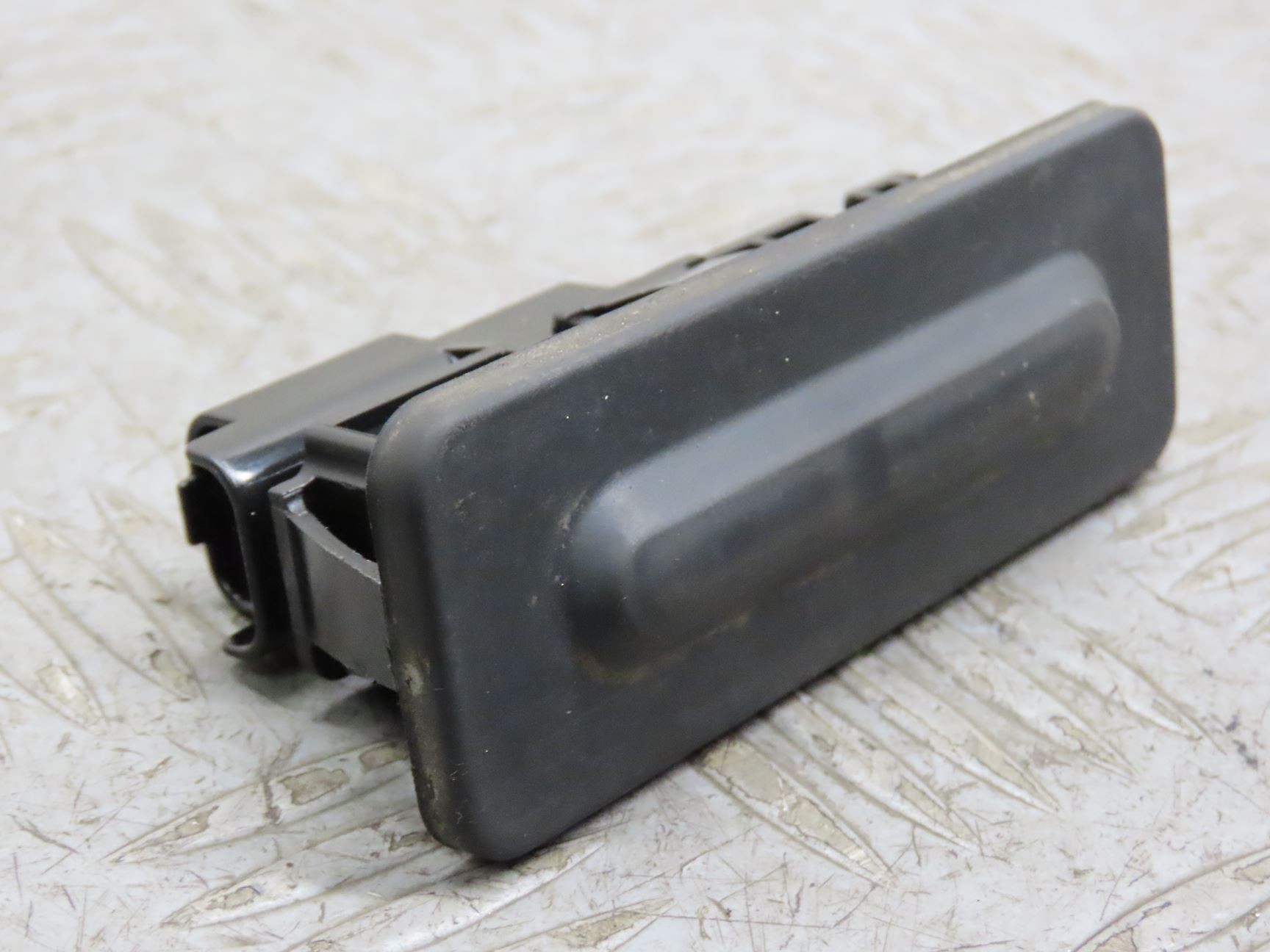 ACTIONNEUR SERRURE HAYON 