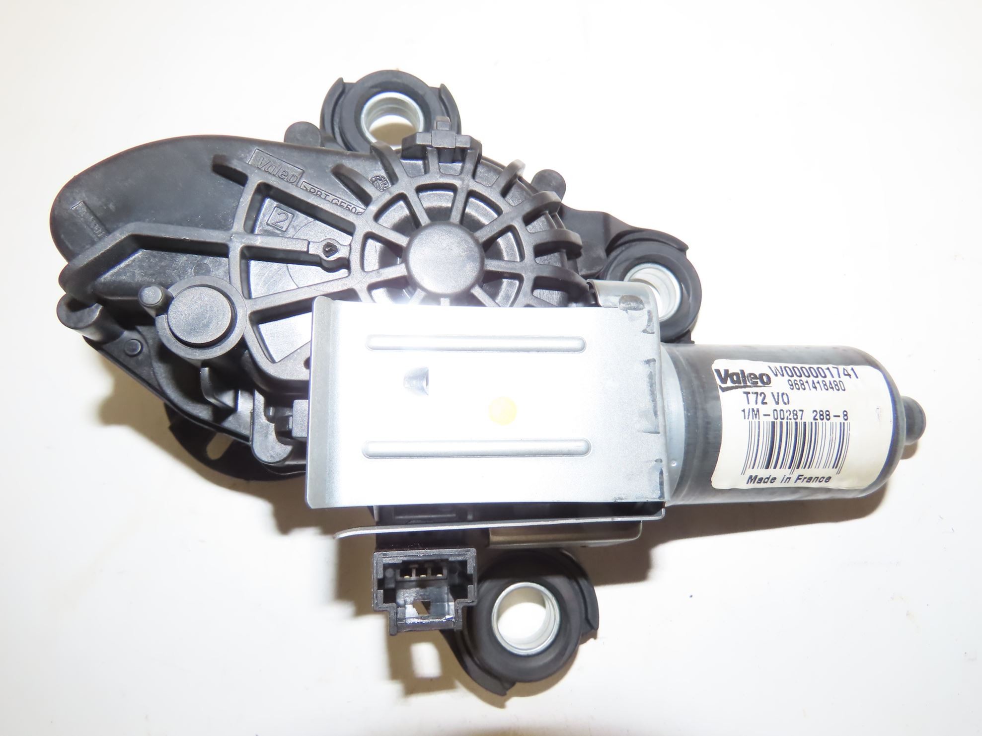 MOTEUR ESSUIE-GLACE AR