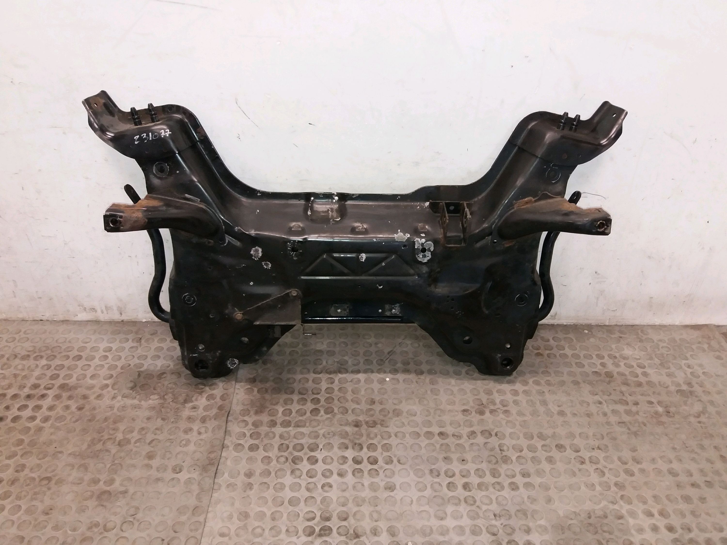 BERCEAU MOTEUR AV