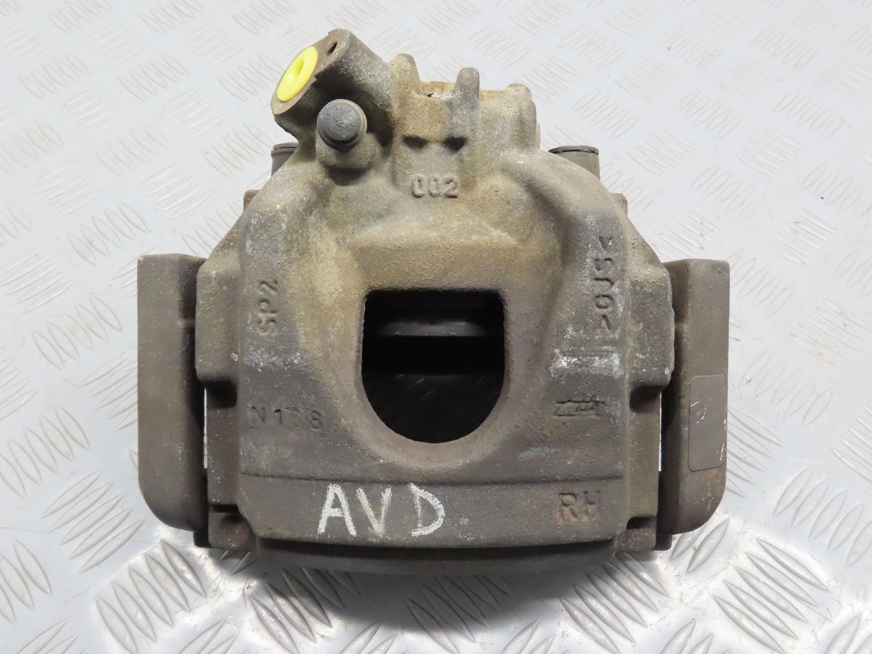ETRIER DE FREIN AVD