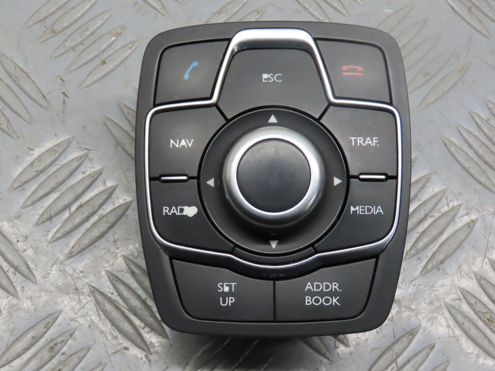 COMMANDE AUTORADIO