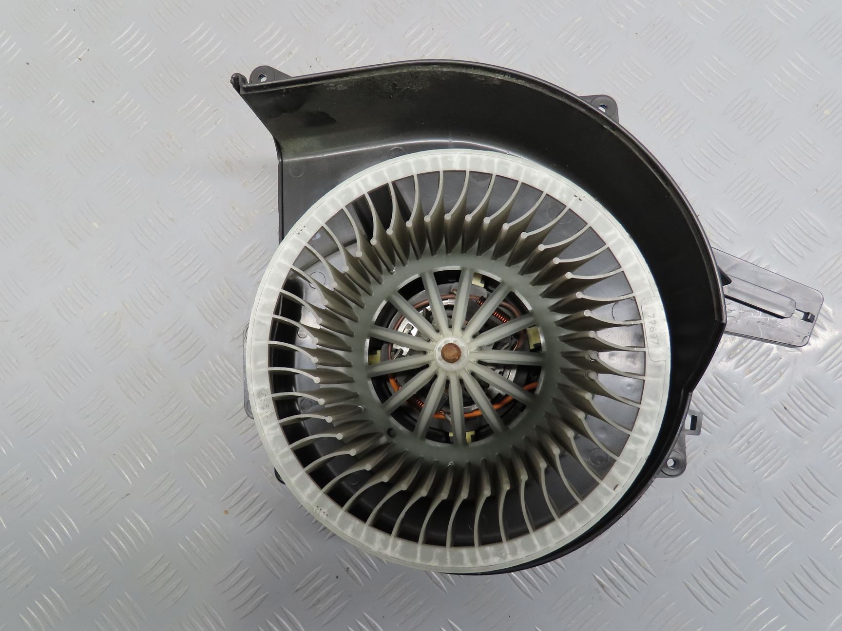 VENTILATEUR DE CHAUFFAGE