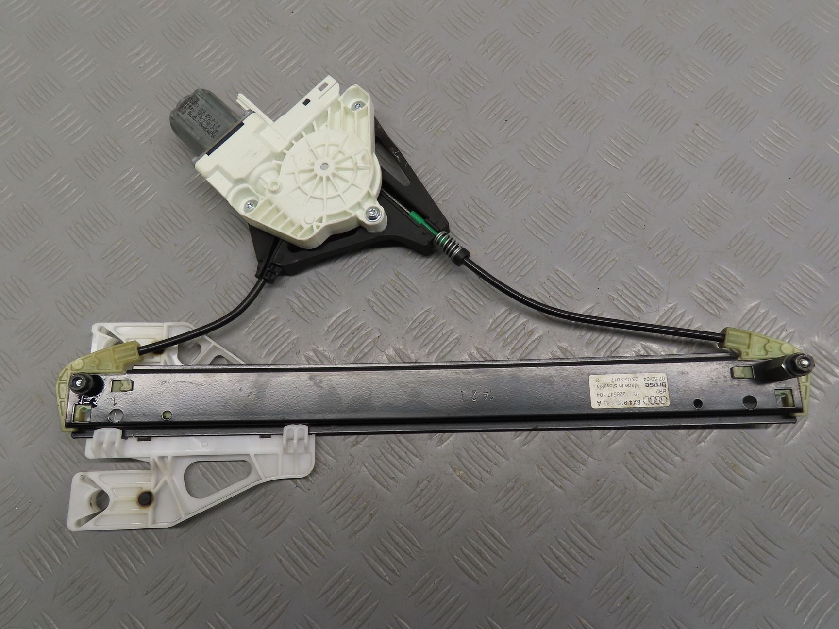 MECANISME+MOTEUR LEVE-GLACE ARG