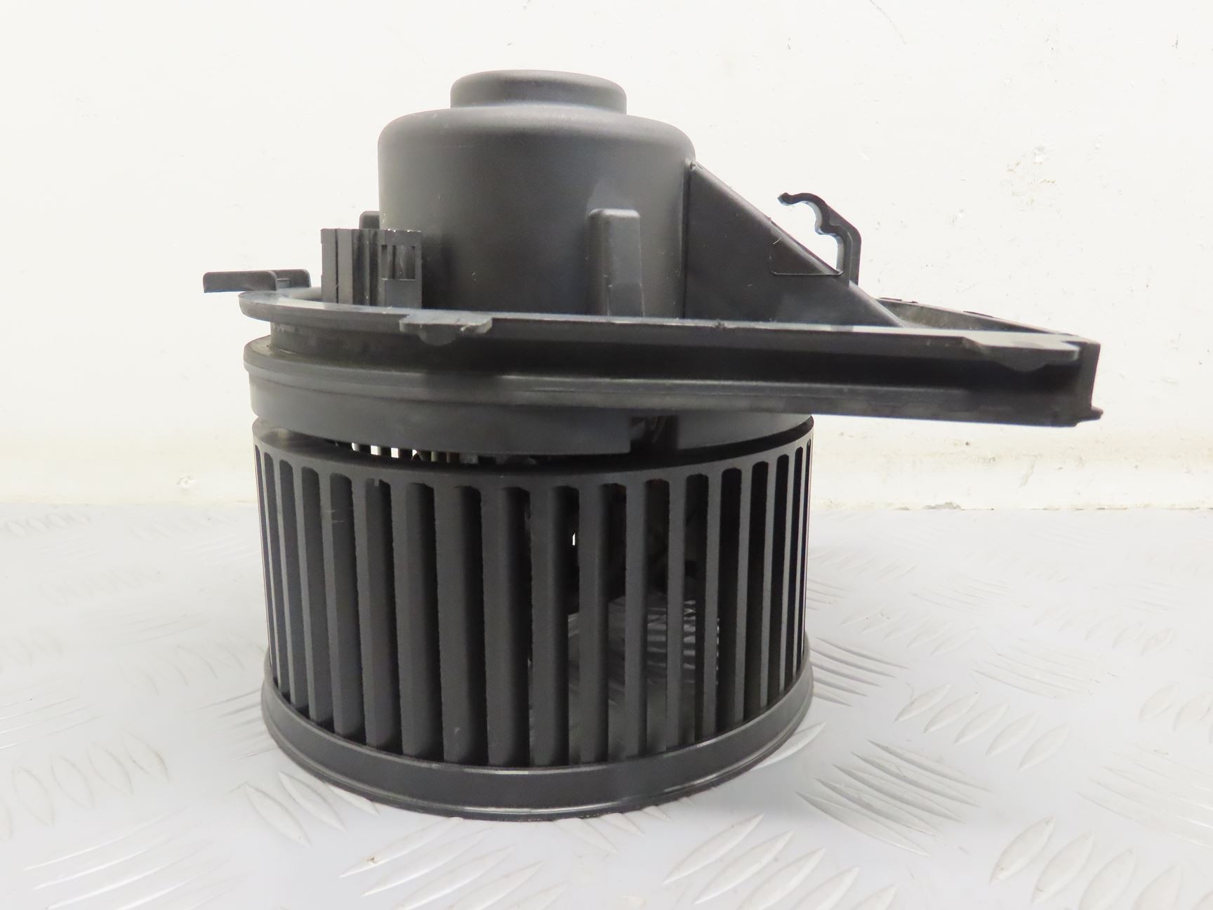 VENTILATEUR DE CHAUFFAGE