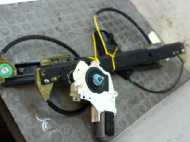 MECANISME+MOTEUR LEVE-GLACE AVG