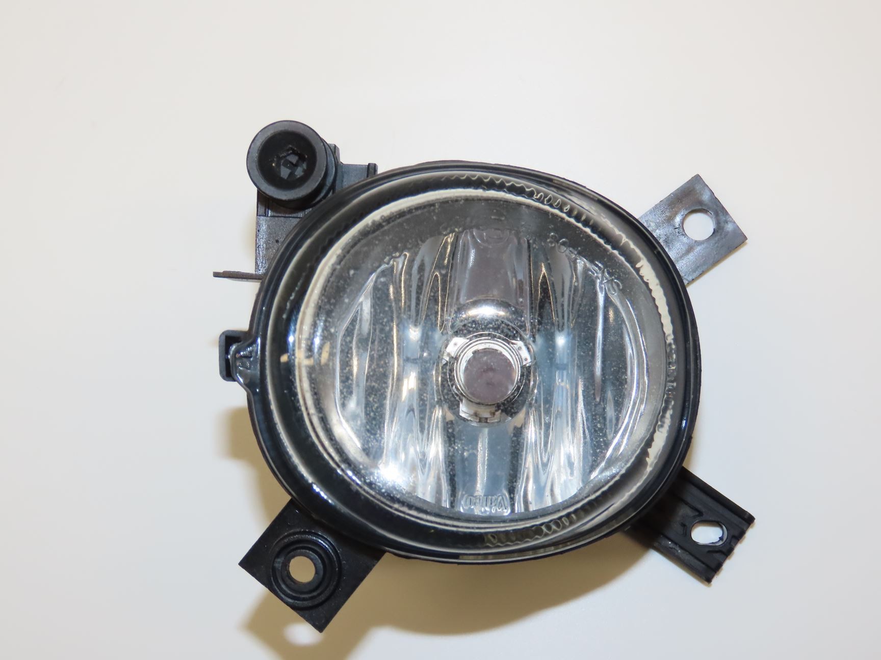 PHARE ANTIBROUILLARD AVD