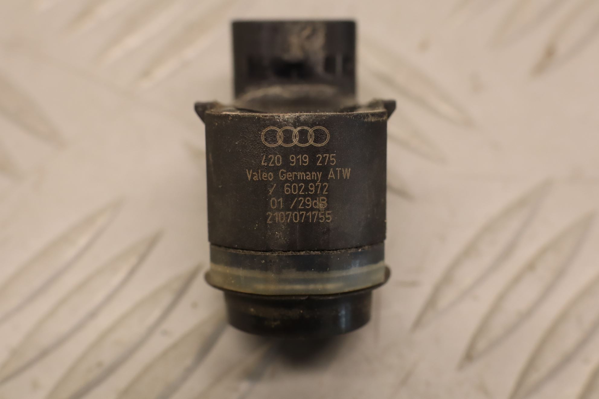 CAPTEUR AIDE STATIONNEMENT AV