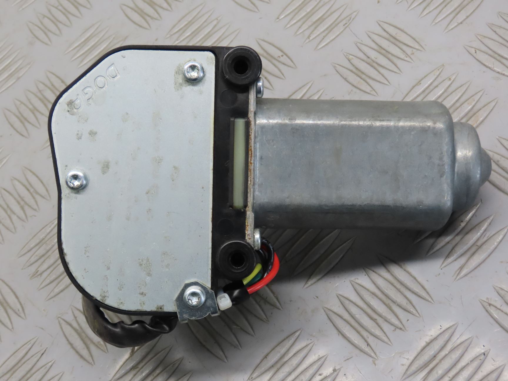 MOTEUR ESSUIE-GLACE AV