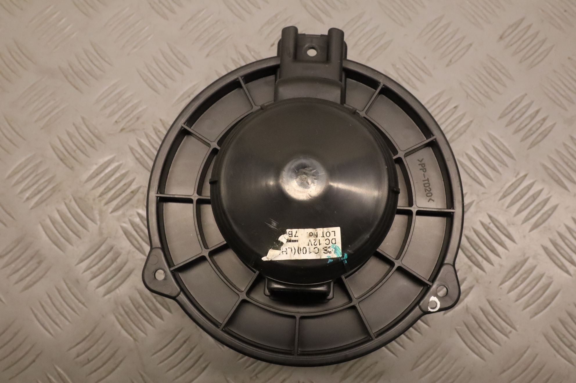 VENTILATEUR DE CHAUFFAGE