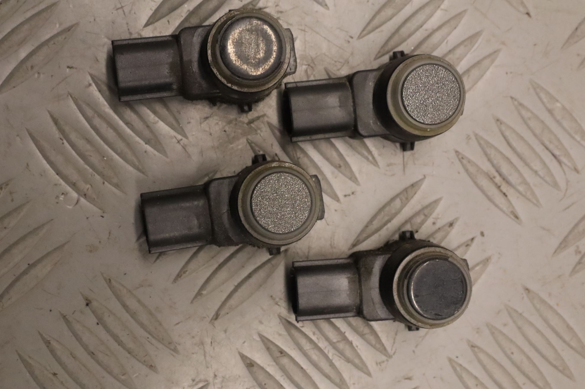 CAPTEUR AIDE STATIONNEMENT AV