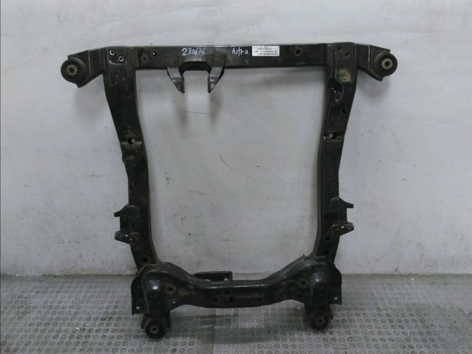BERCEAU MOTEUR AV