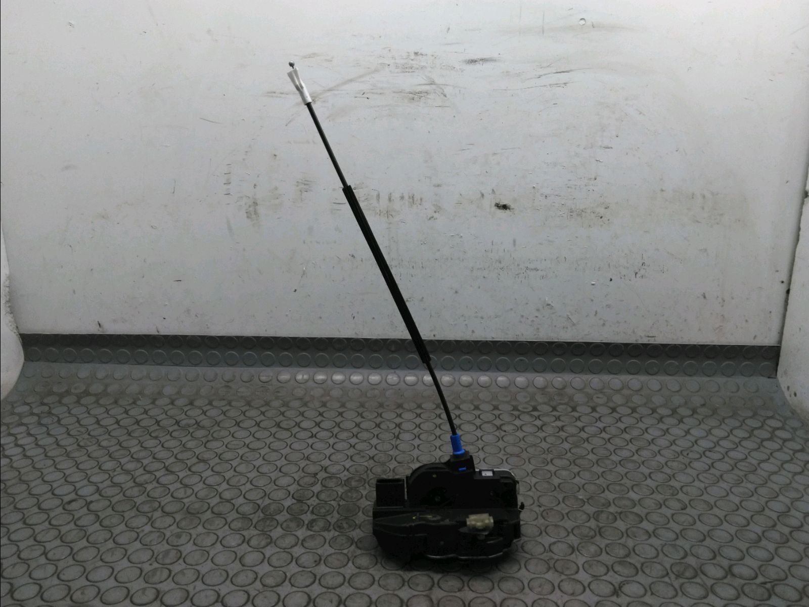 SERRURE PORTE AVD