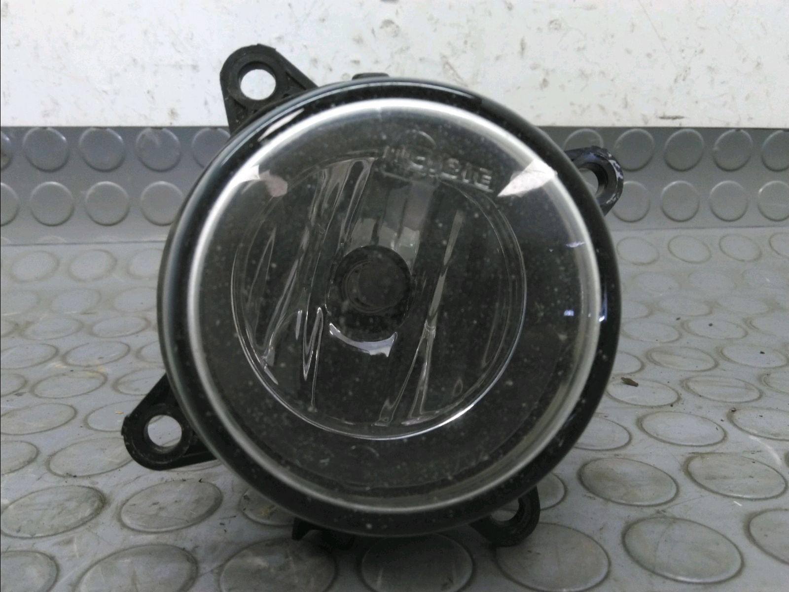 PHARE ANTIBROUILLARD AVG