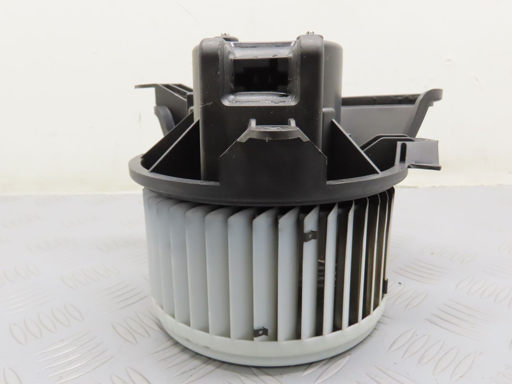 VENTILATEUR DE CHAUFFAGE