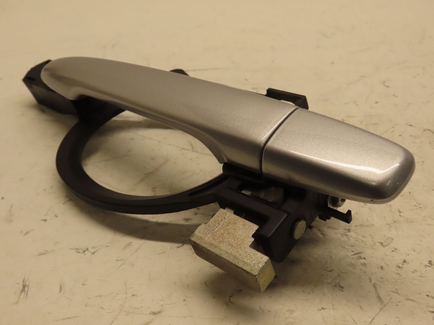 POIGNEE EXT PORTE ARD