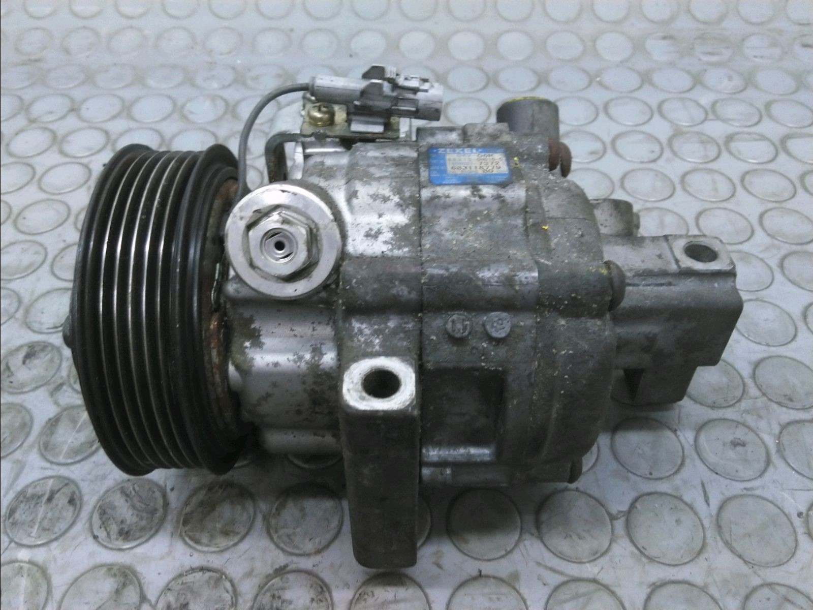 COMPRESSEUR AIR CONDITIONNE