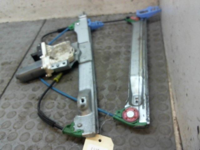 MECANISME+MOTEUR LEVE-GLACE AVG