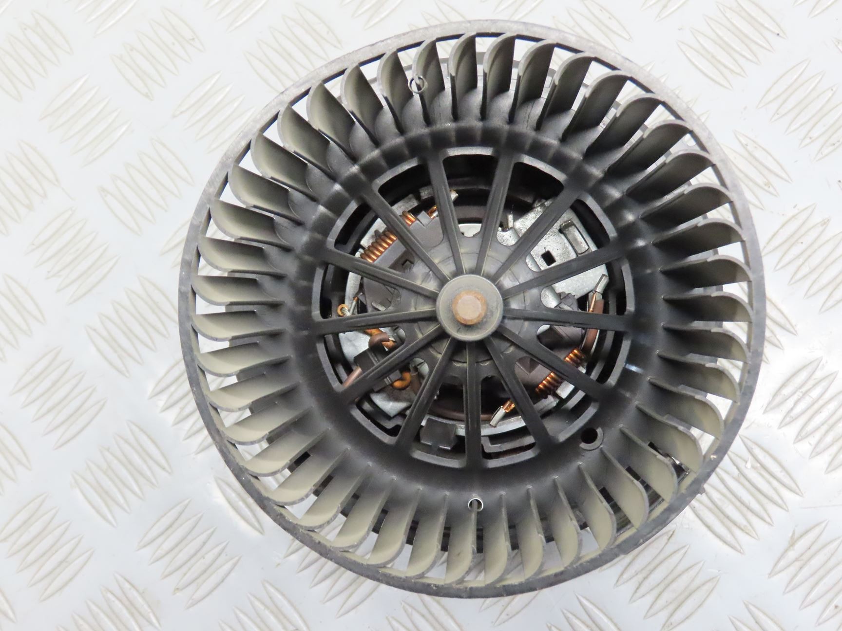VENTILATEUR DE CHAUFFAGE