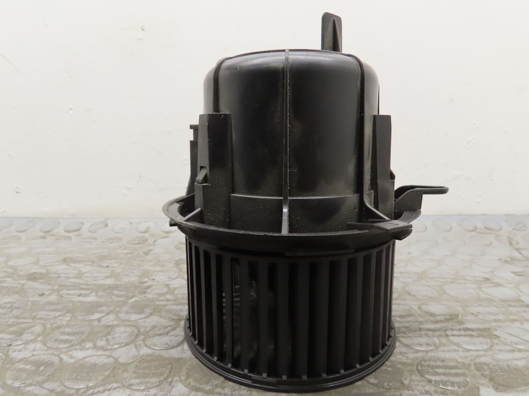 VENTILATEUR DE CHAUFFAGE