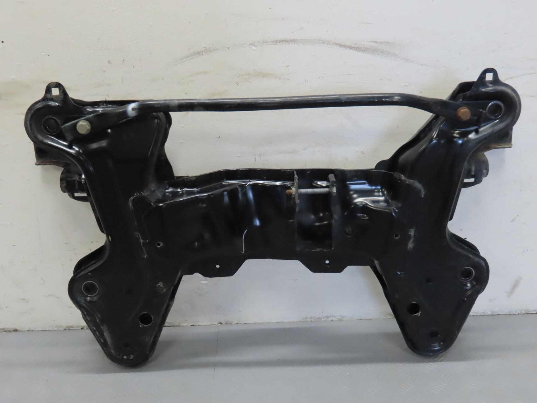 BERCEAU MOTEUR AV