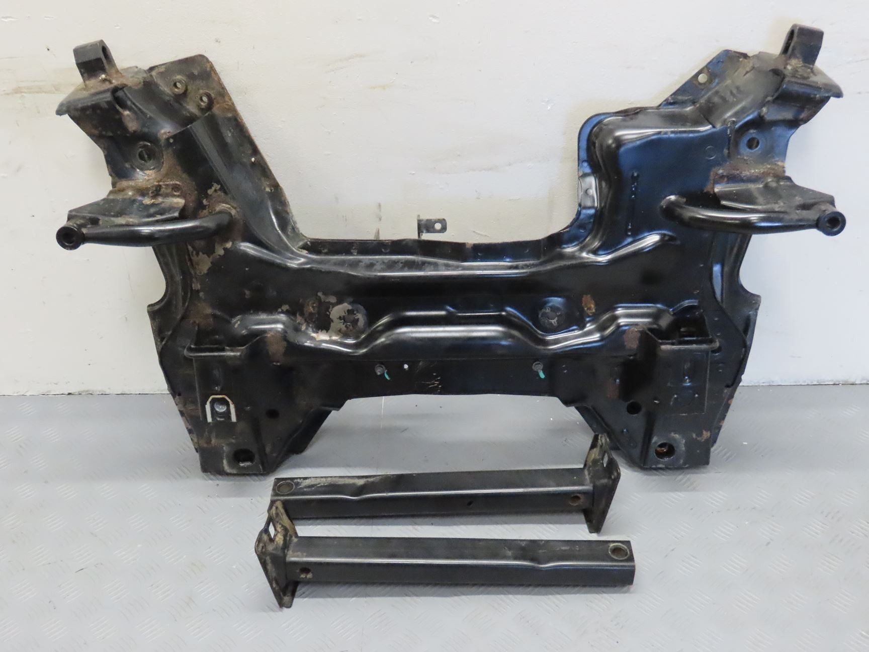 BERCEAU MOTEUR AV