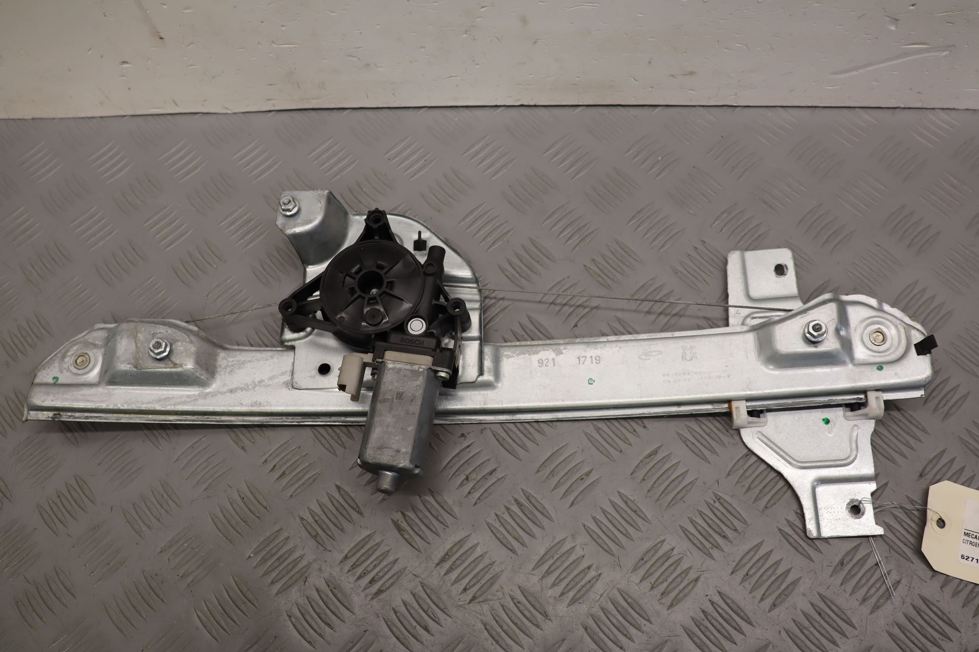 MECANISME+MOTEUR LEVE-GLACE AVD