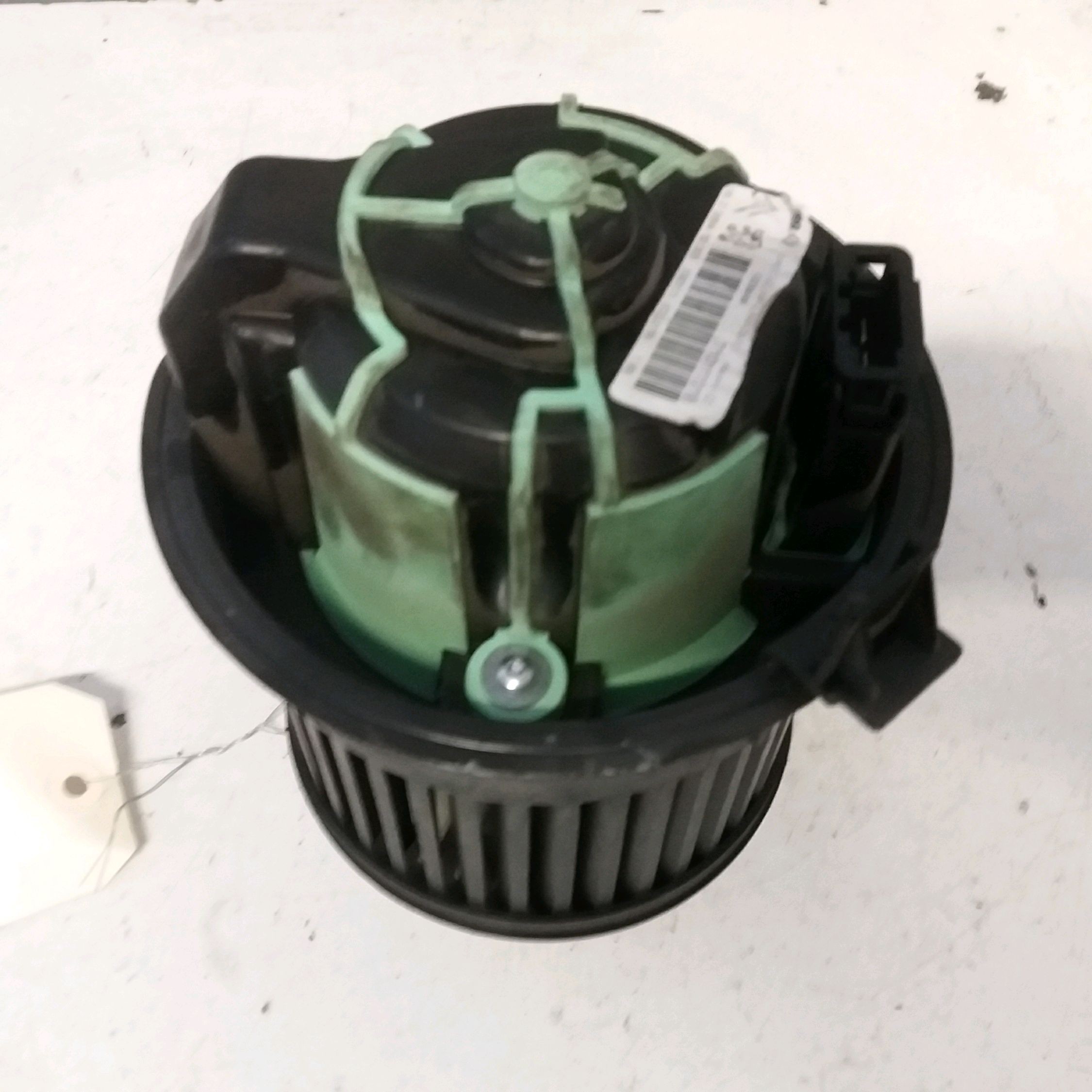 VENTILATEUR DE CHAUFFAGE