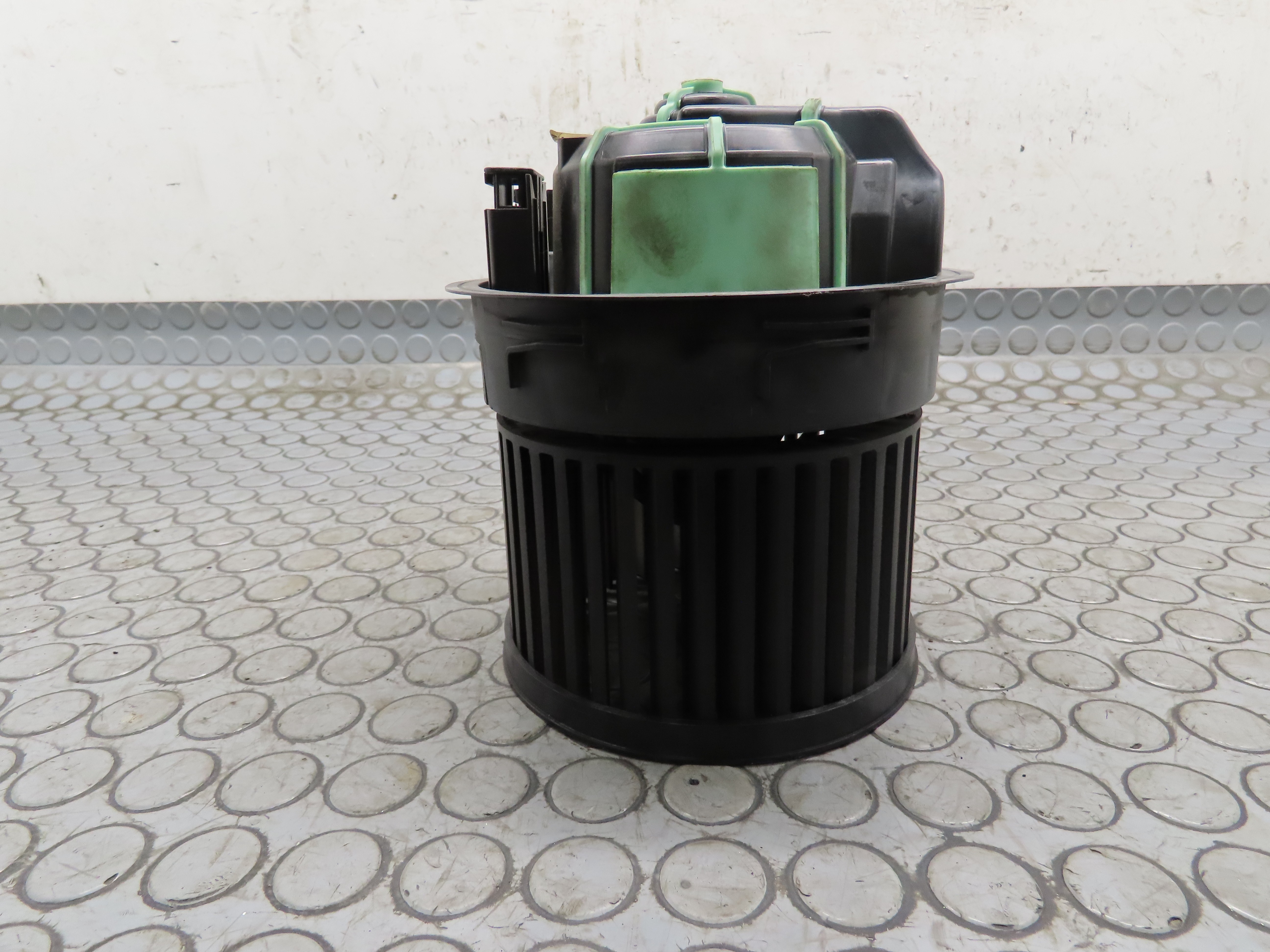 VENTILATEUR DE CHAUFFAGE